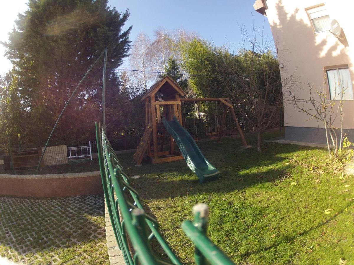Olympos Panzio Hotell Budaörs Exteriör bild